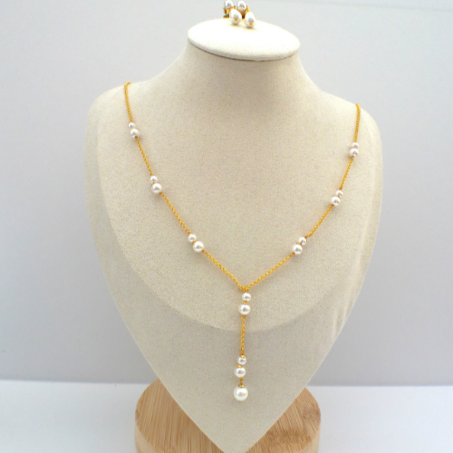 Gold And Pearl Pact Set.